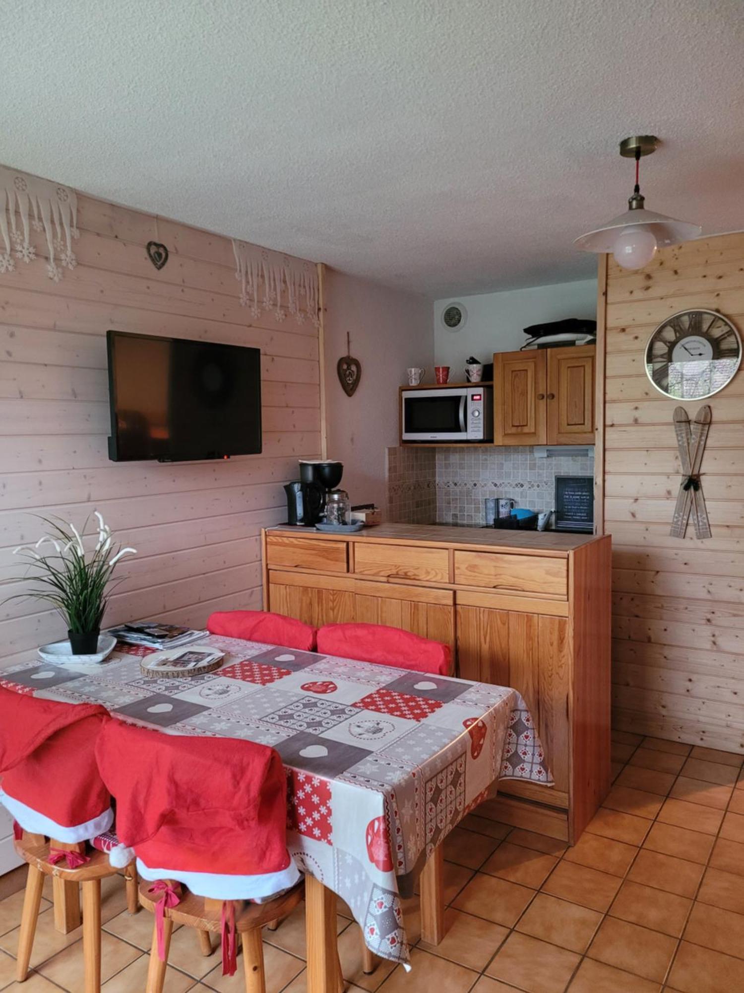 Appartement Le Flocon, Joli Petit Cocon 4 Pers En Rez De Jardin Draps Inclus Les Rousses Buitenkant foto